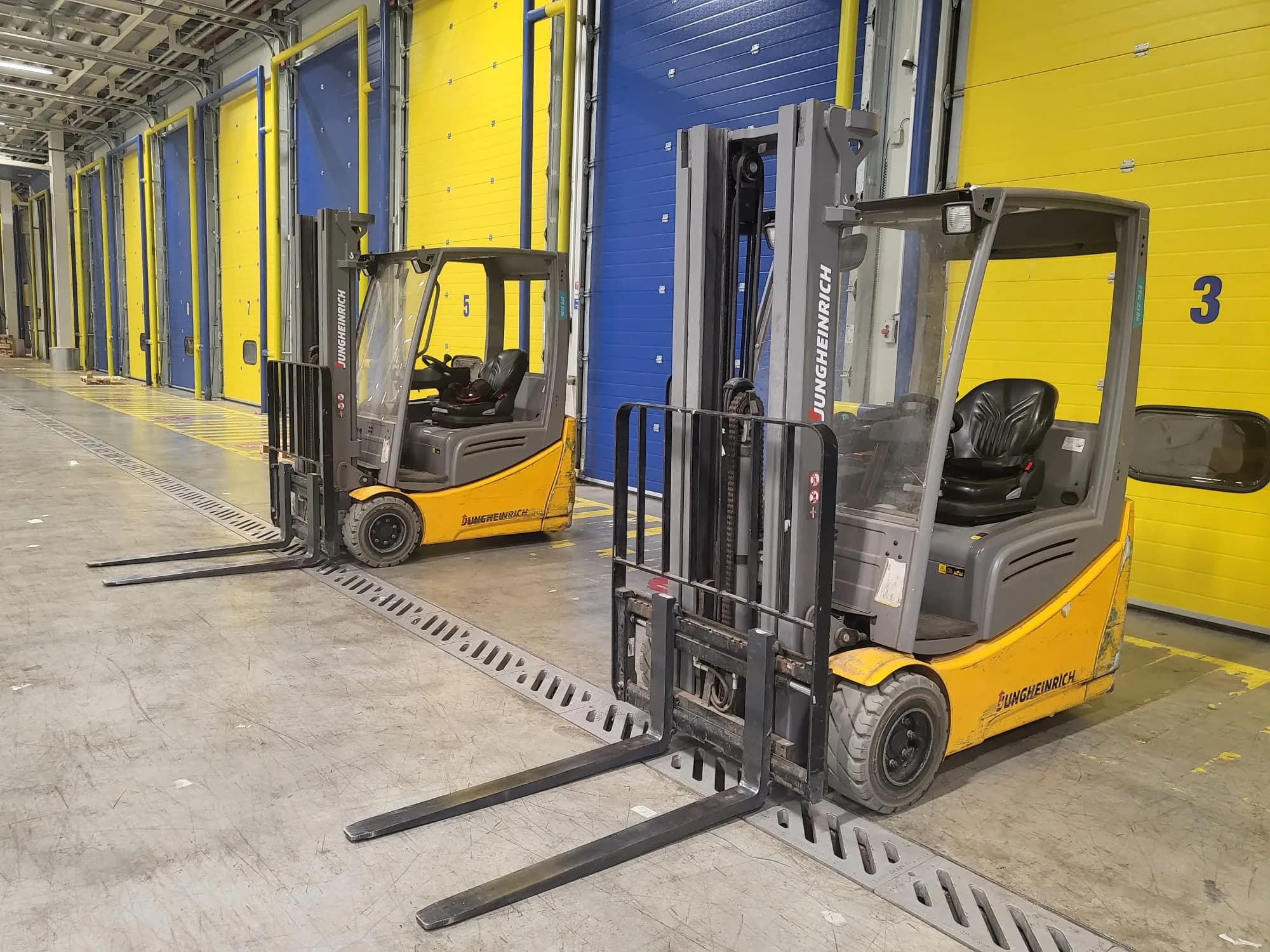 Jungheinrich electric forklifts