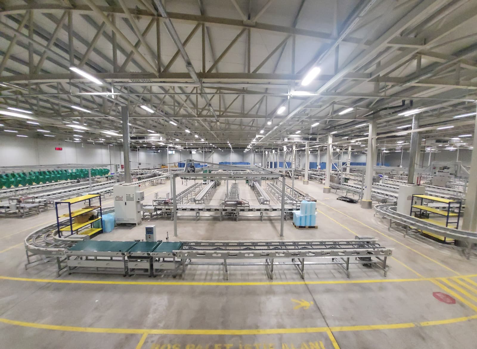 Vero Gıda paketleme ve seçme hattı